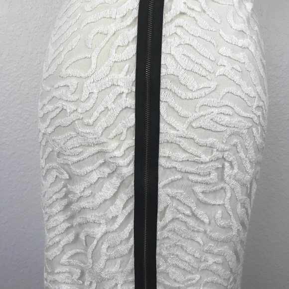 BCBG Max Azria Irisa Embroidered Pencil Skirt SK21 - Picture 8 of 9